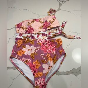 Kona Sol swimsuit one piece size 16